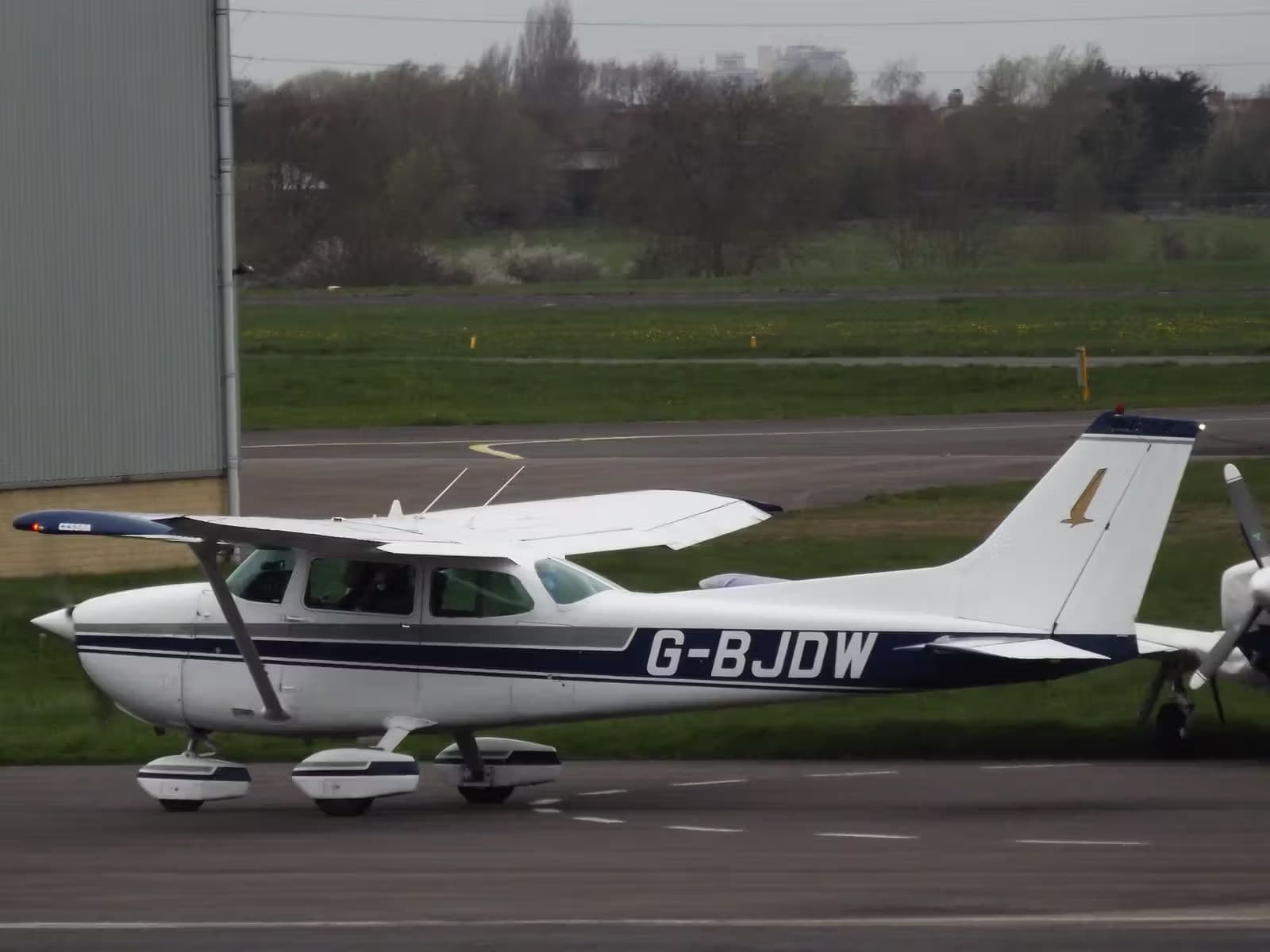 G-BJDW — Cessna