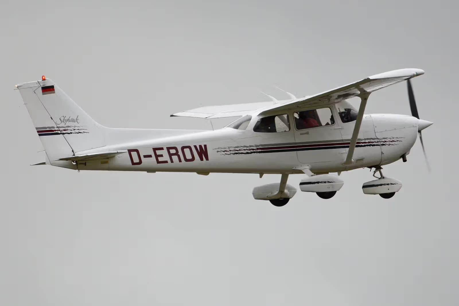 D-EROW — Cessna