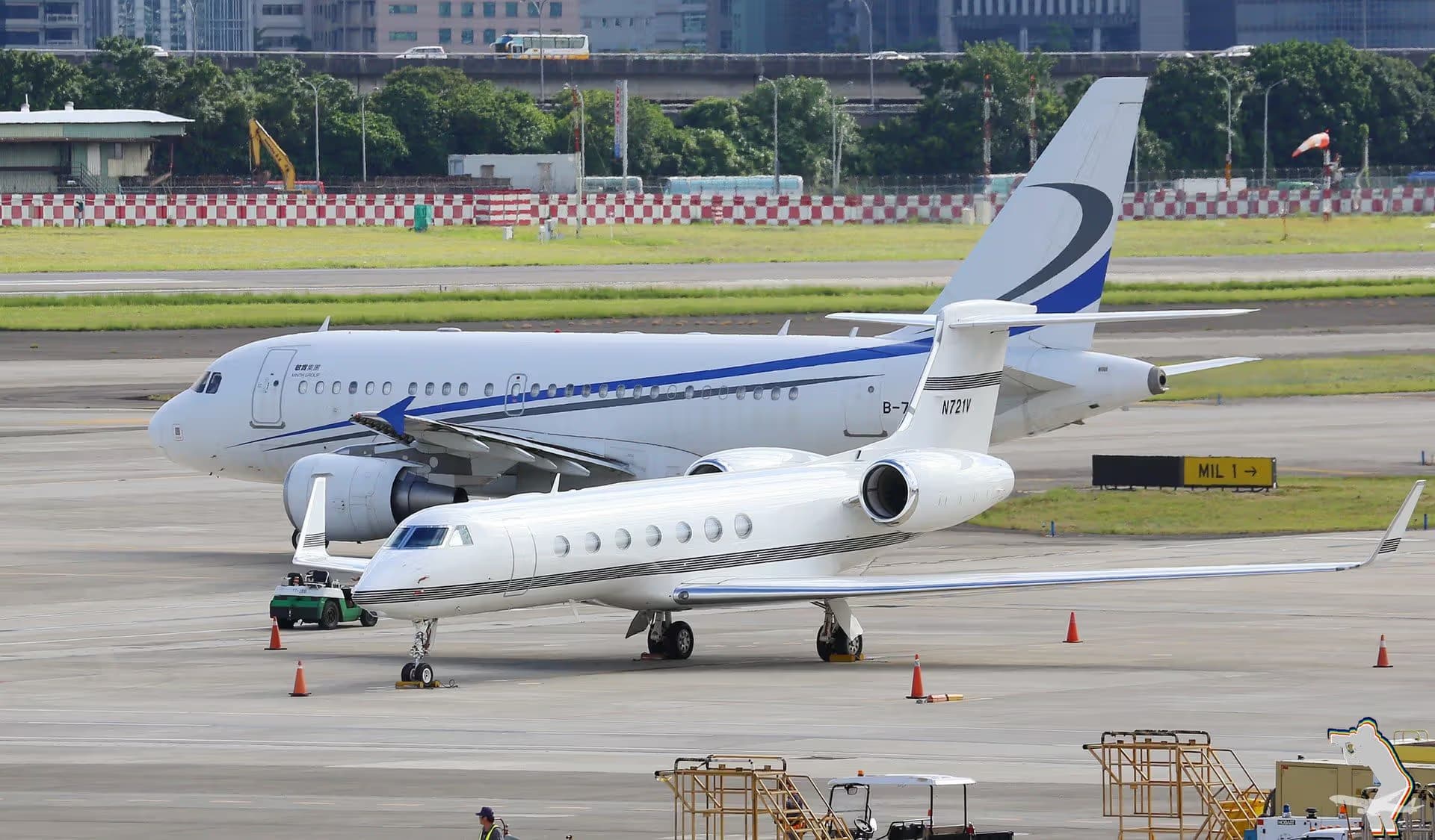 N721V — Business jet