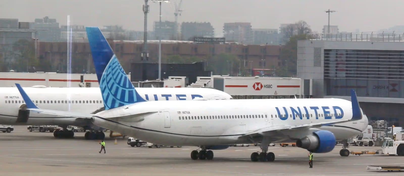 N671UA — Boeing