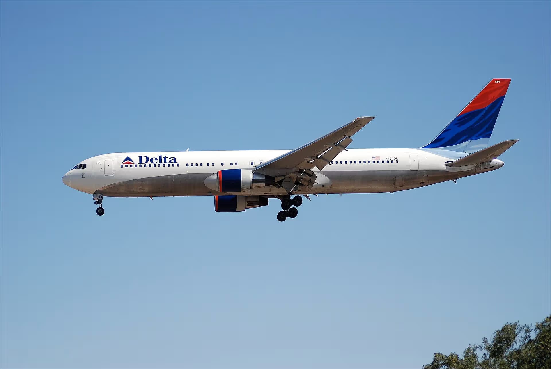 N134DL — Boeing