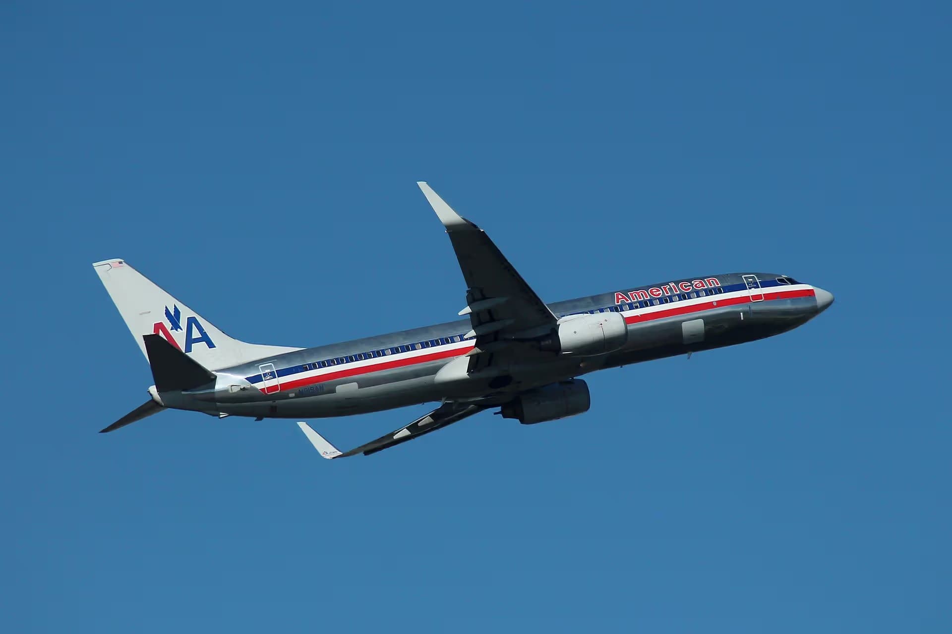 N919AN — Twin-engine aircraft