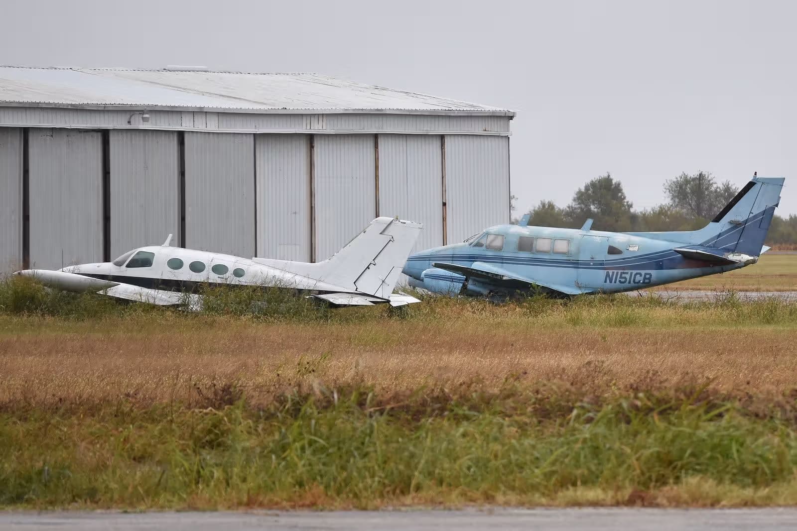 N151CB — Twin-engine aircraft