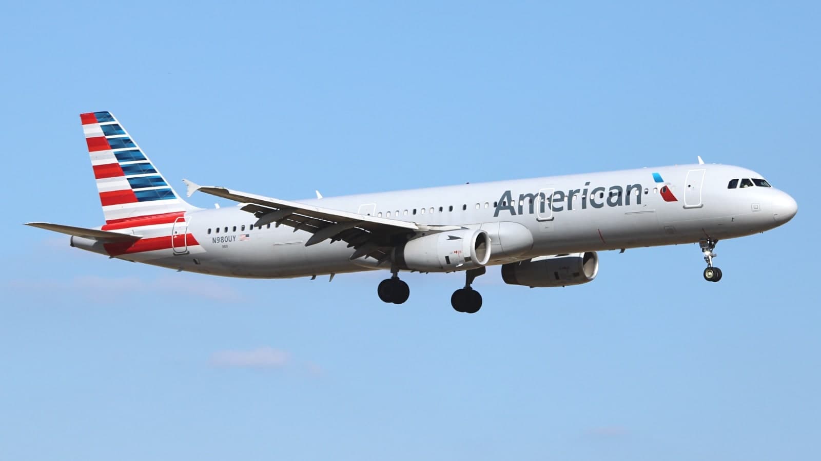 N980UY — Twin-engine aircraft