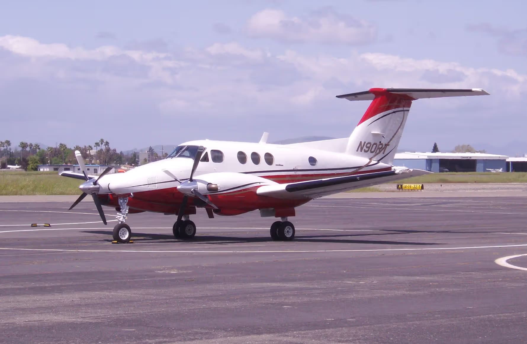 N90RT — Beechcraft
