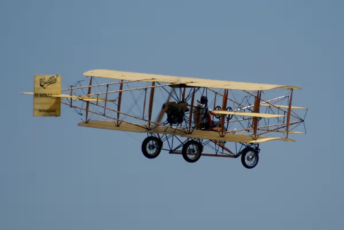 Unidentified — Aircraft
