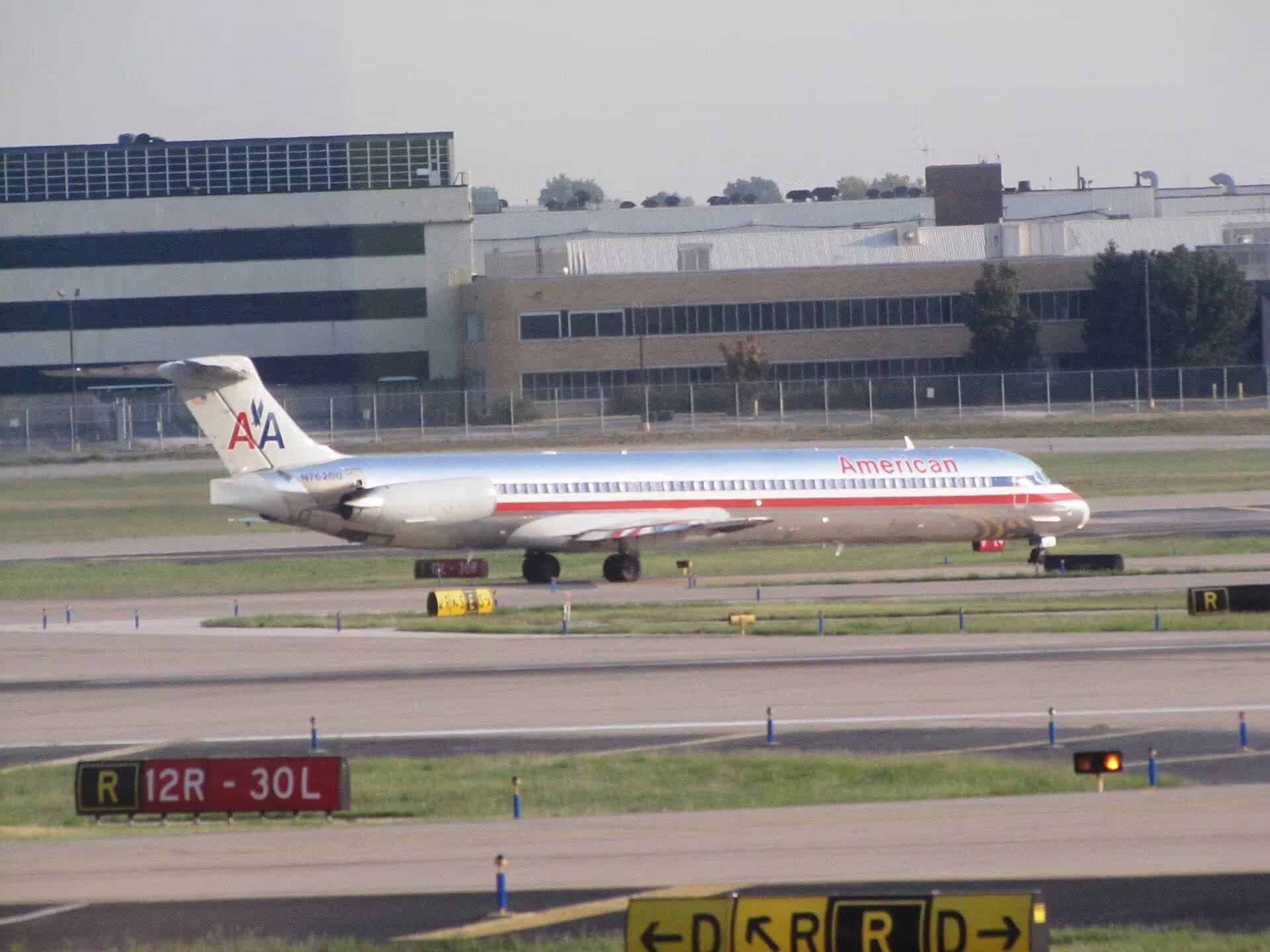 N76200 — Douglas