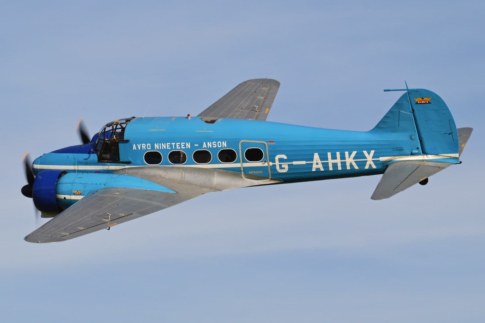 G-AHKX — Twin-engine aircraft
