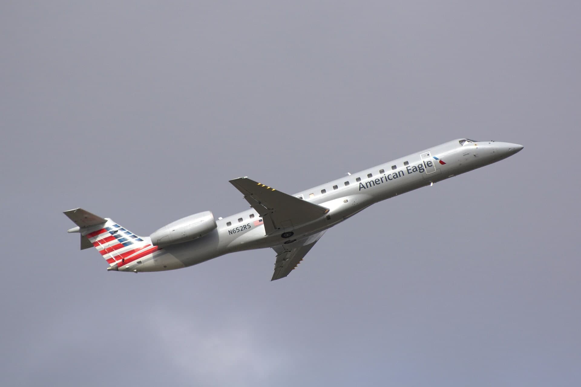 N652RS — Embraer
