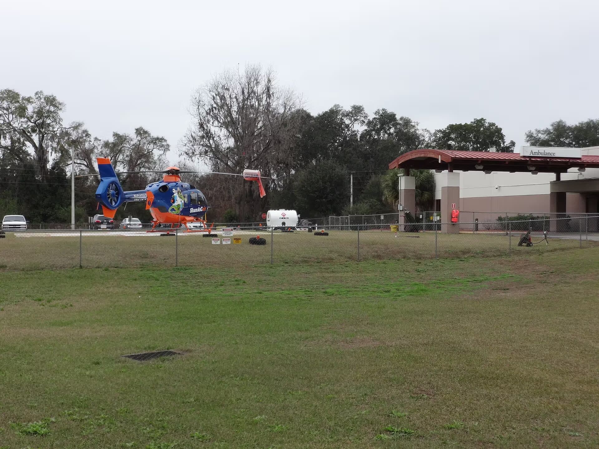 N913UF — Helicopter