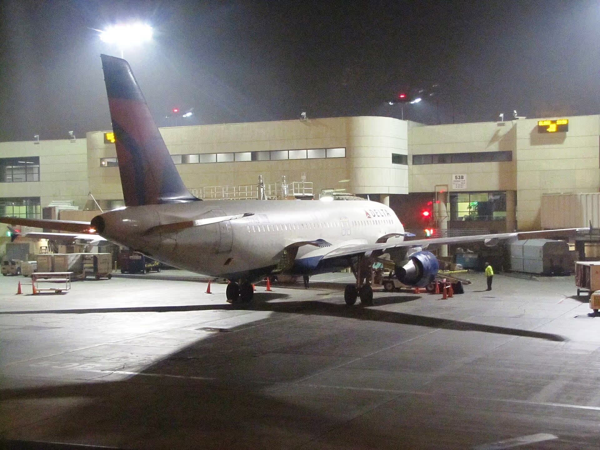 N321US — Airbus