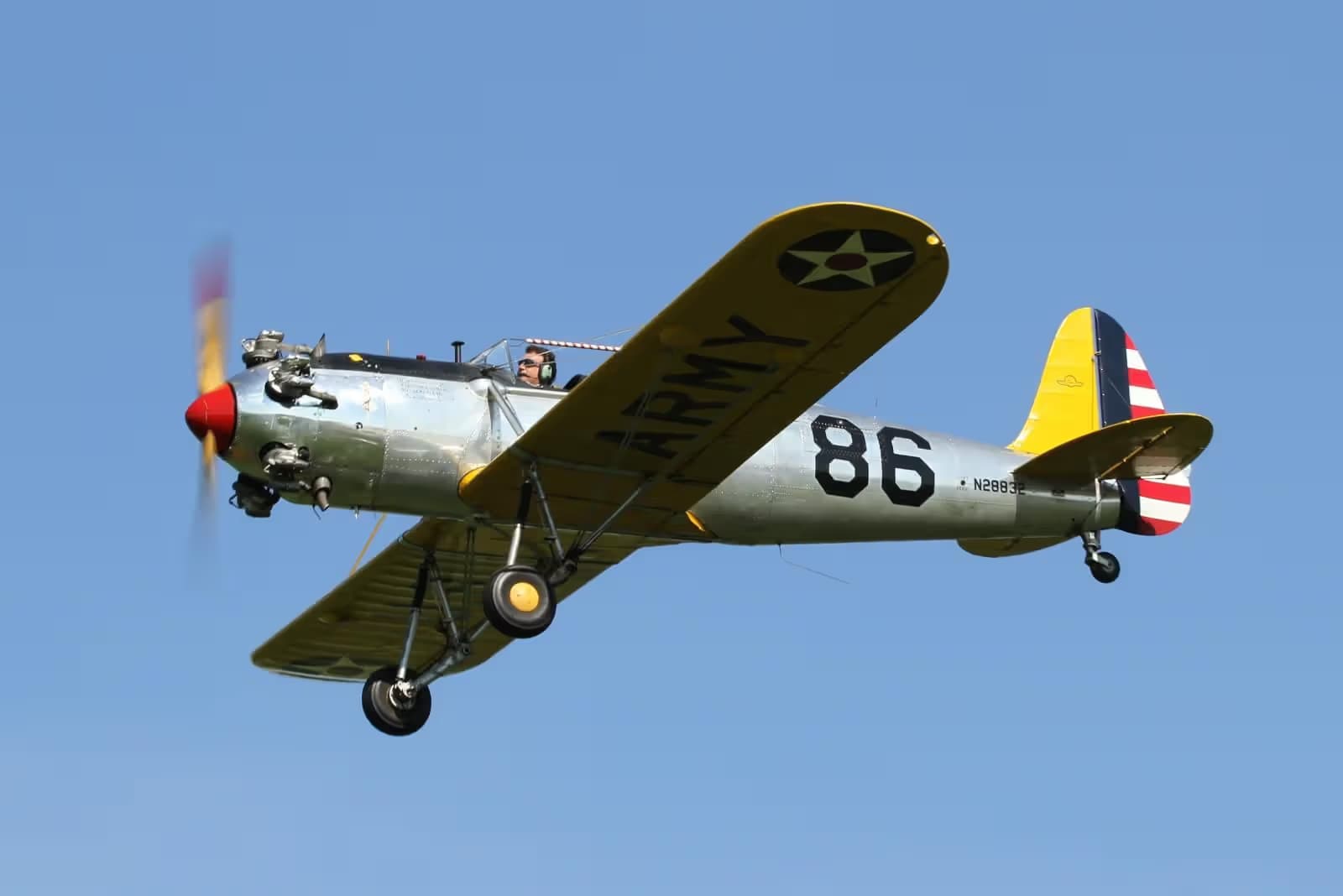 N28832 — Single-engine aircraft