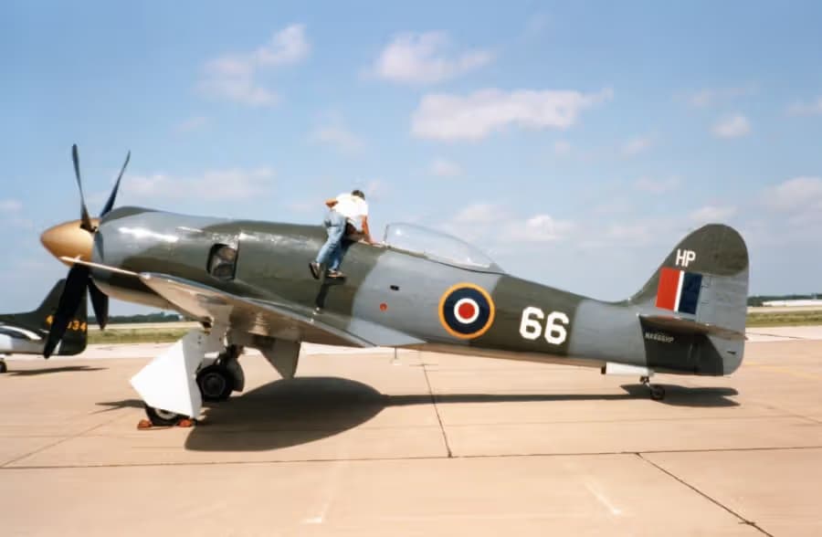 Unidentified — Warbird