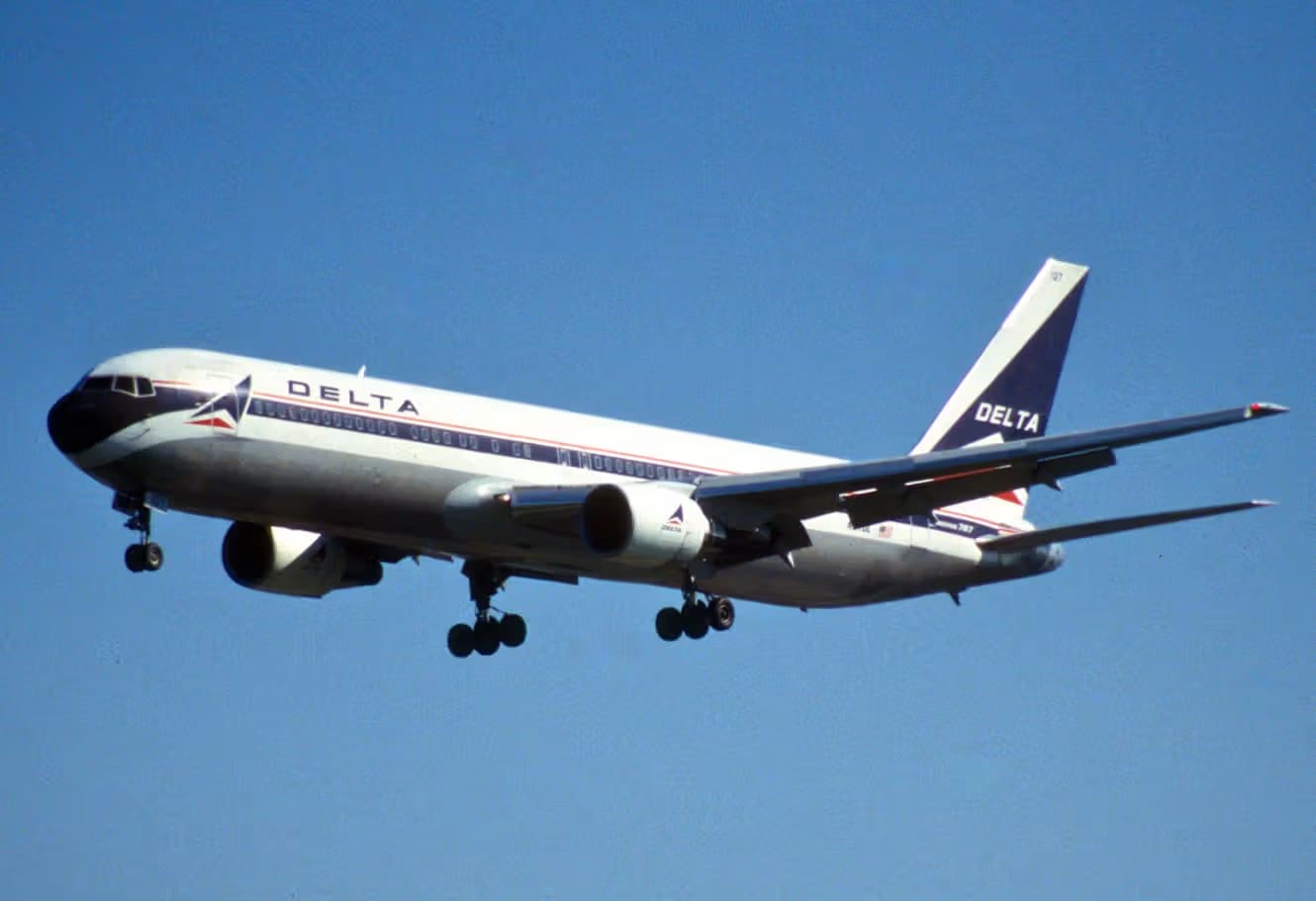 N127DL — Boeing