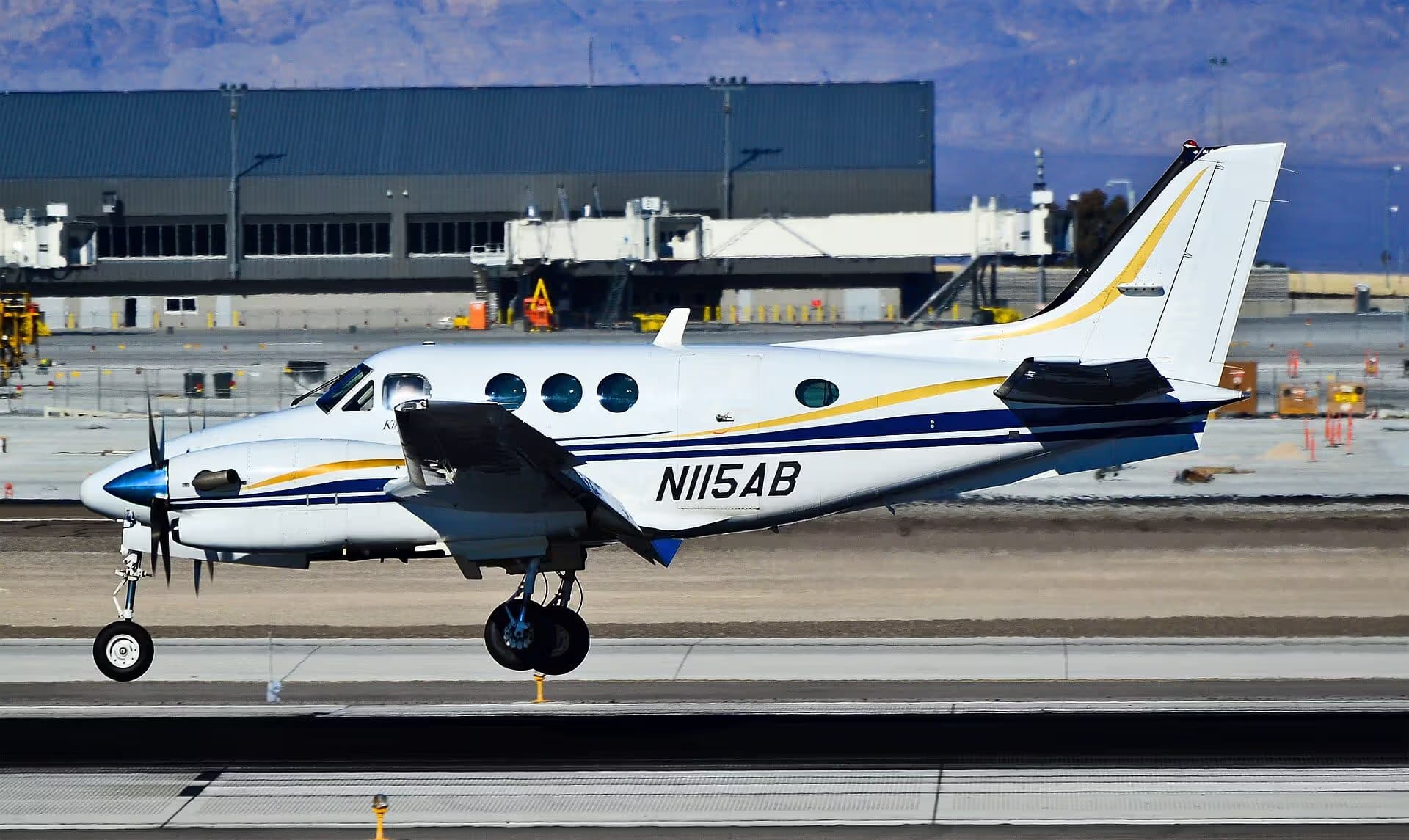 N115AB — Beechcraft