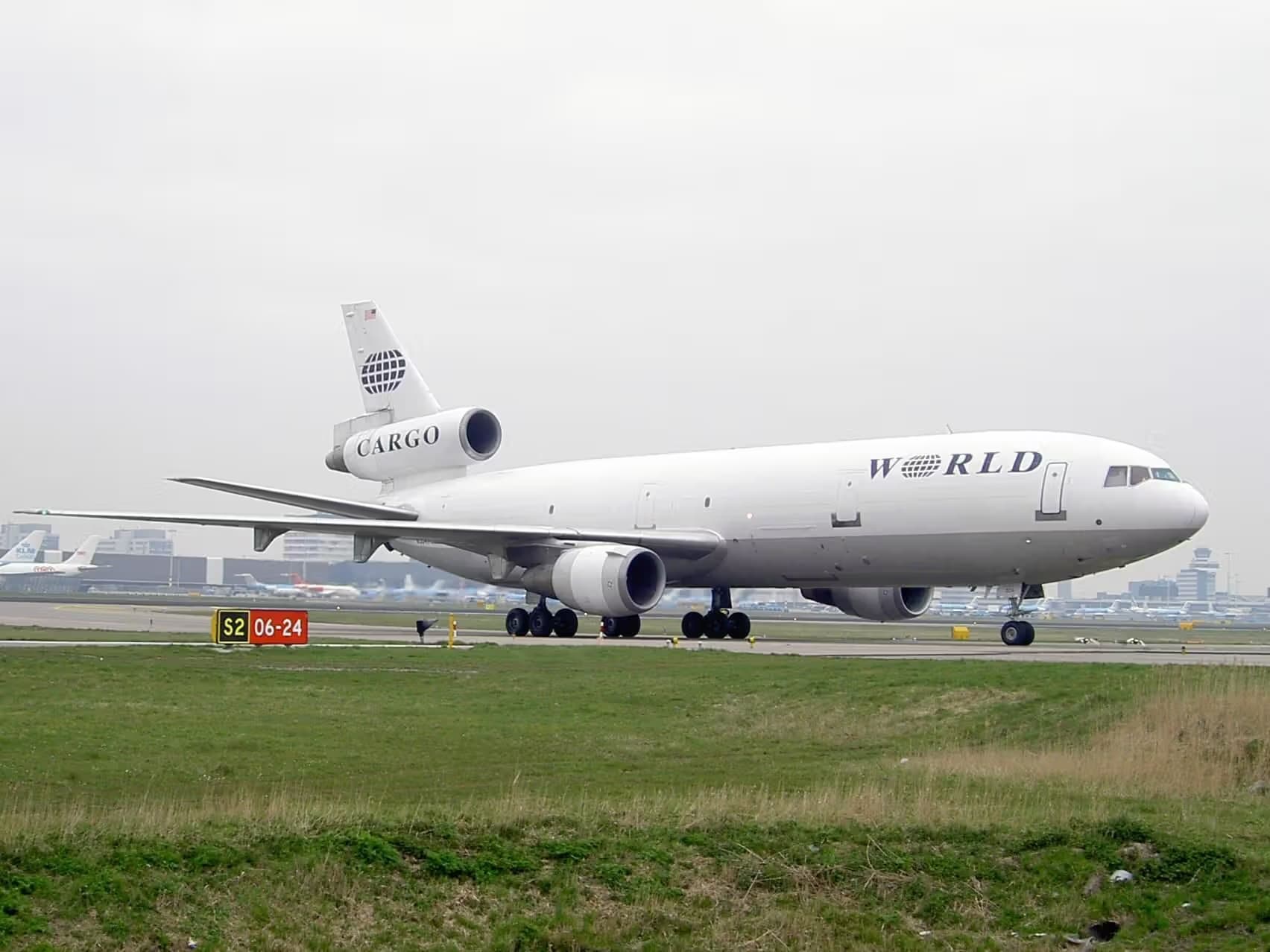 N304WL — Douglas