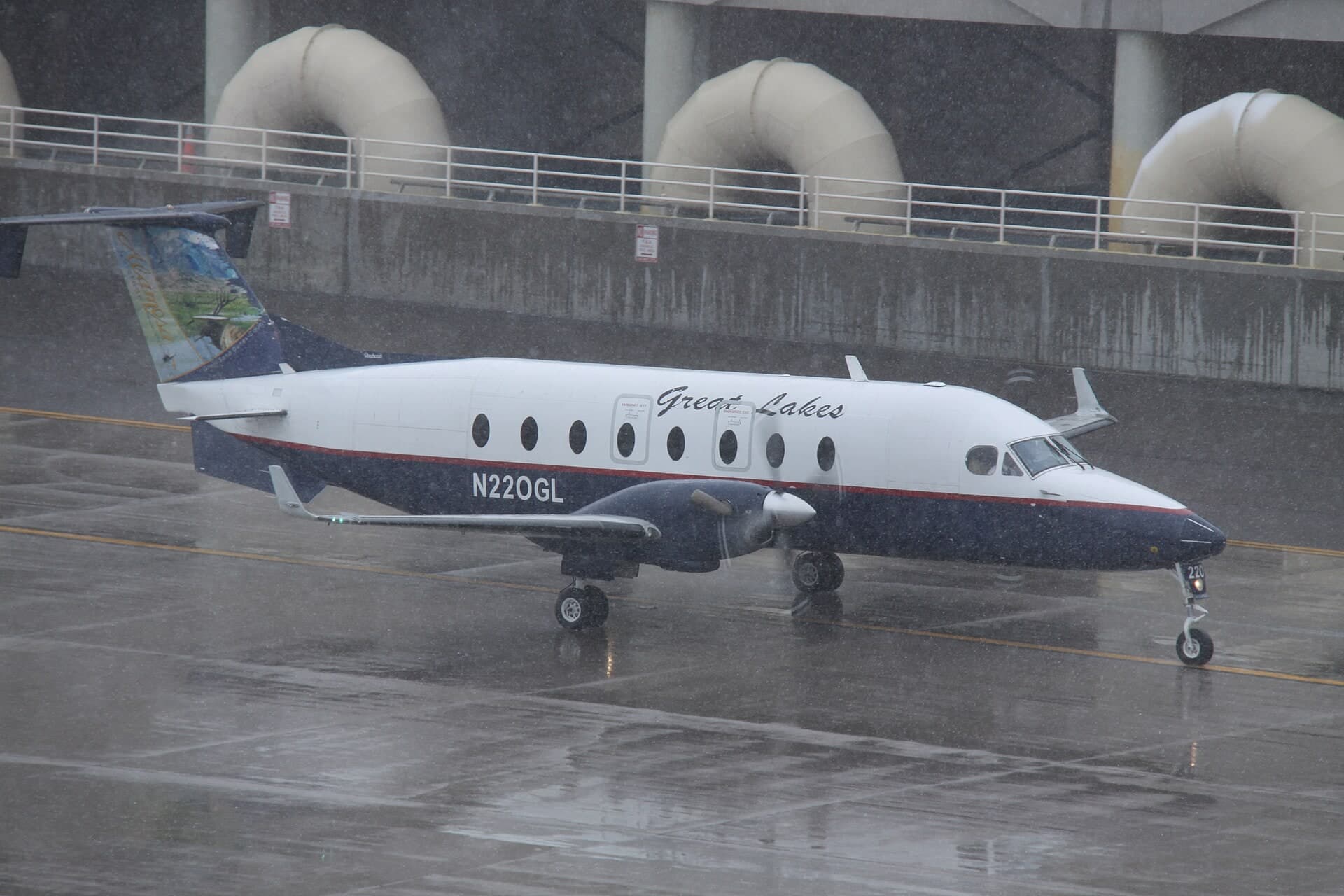 N220GL — Beech