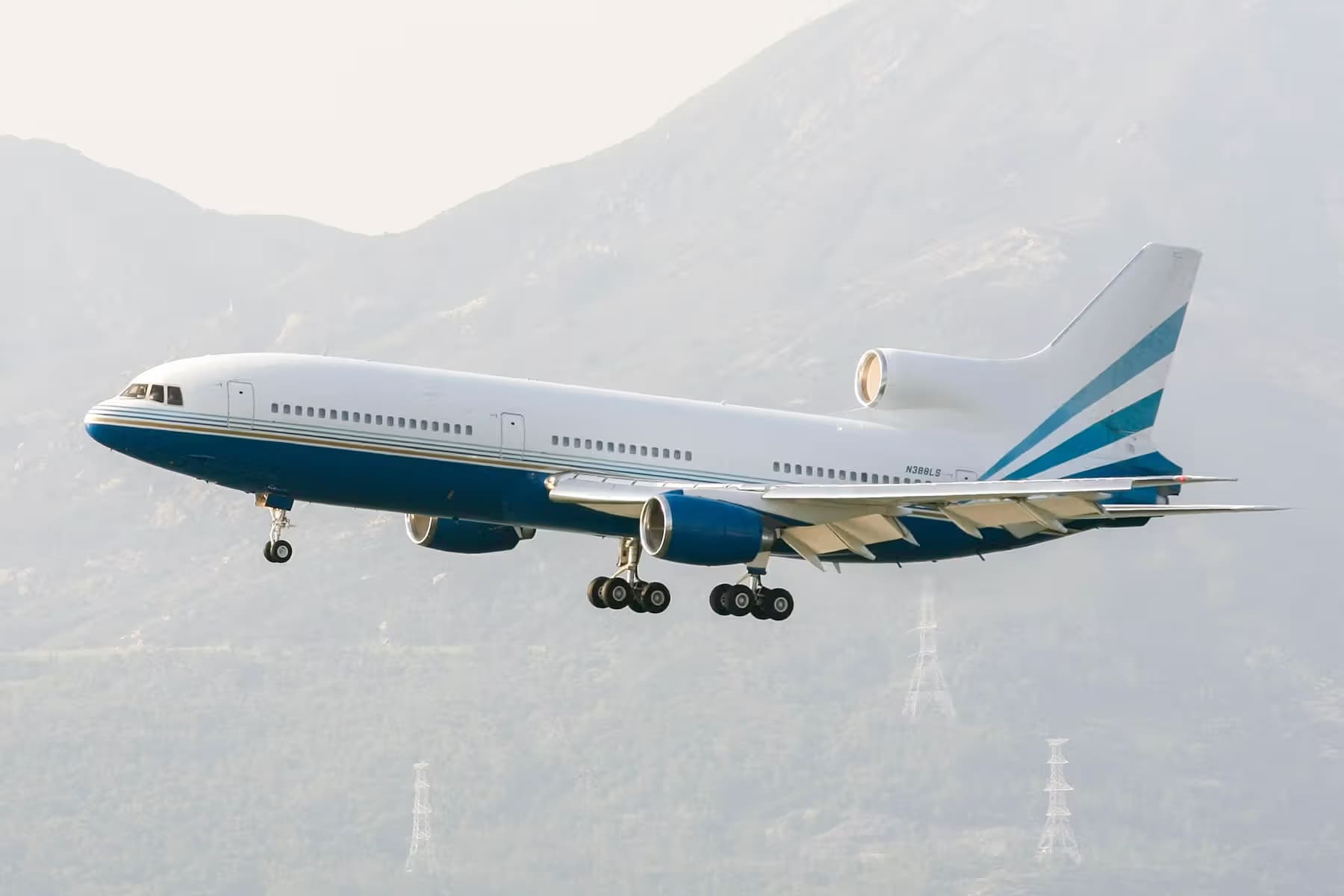 N388LS — Lockheed