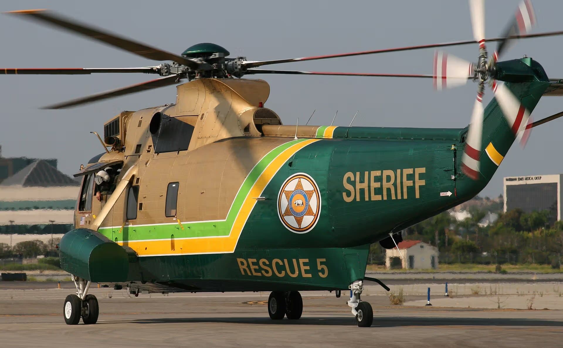 N950DF — Helicopter