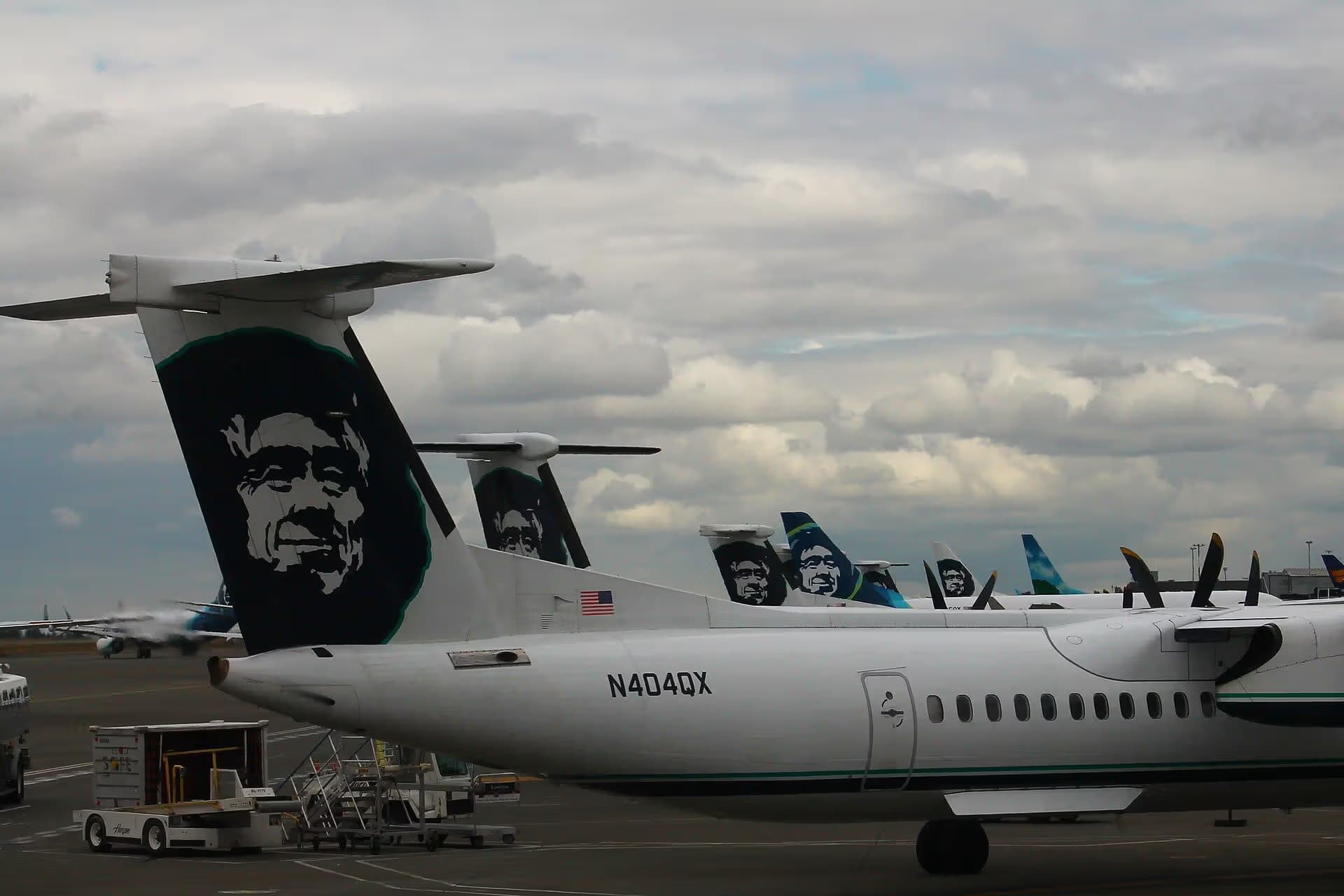 N404QX — Bombardier