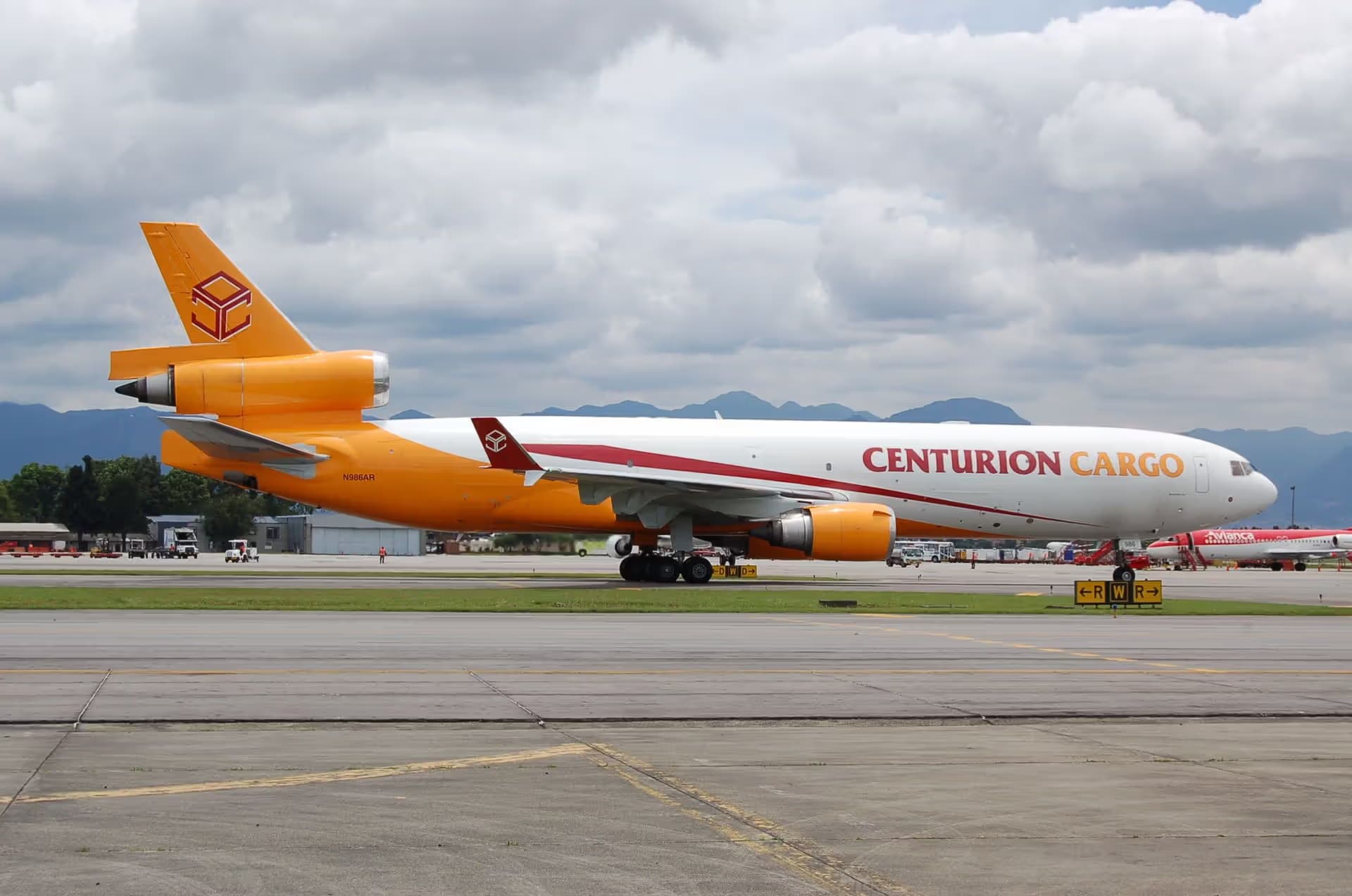 N986AR — Douglas