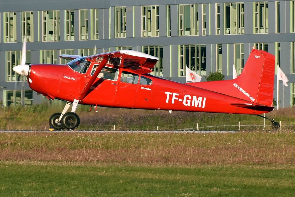 TF-GMI — Cessna