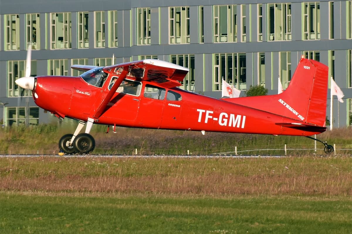 TF-GMI — Cessna