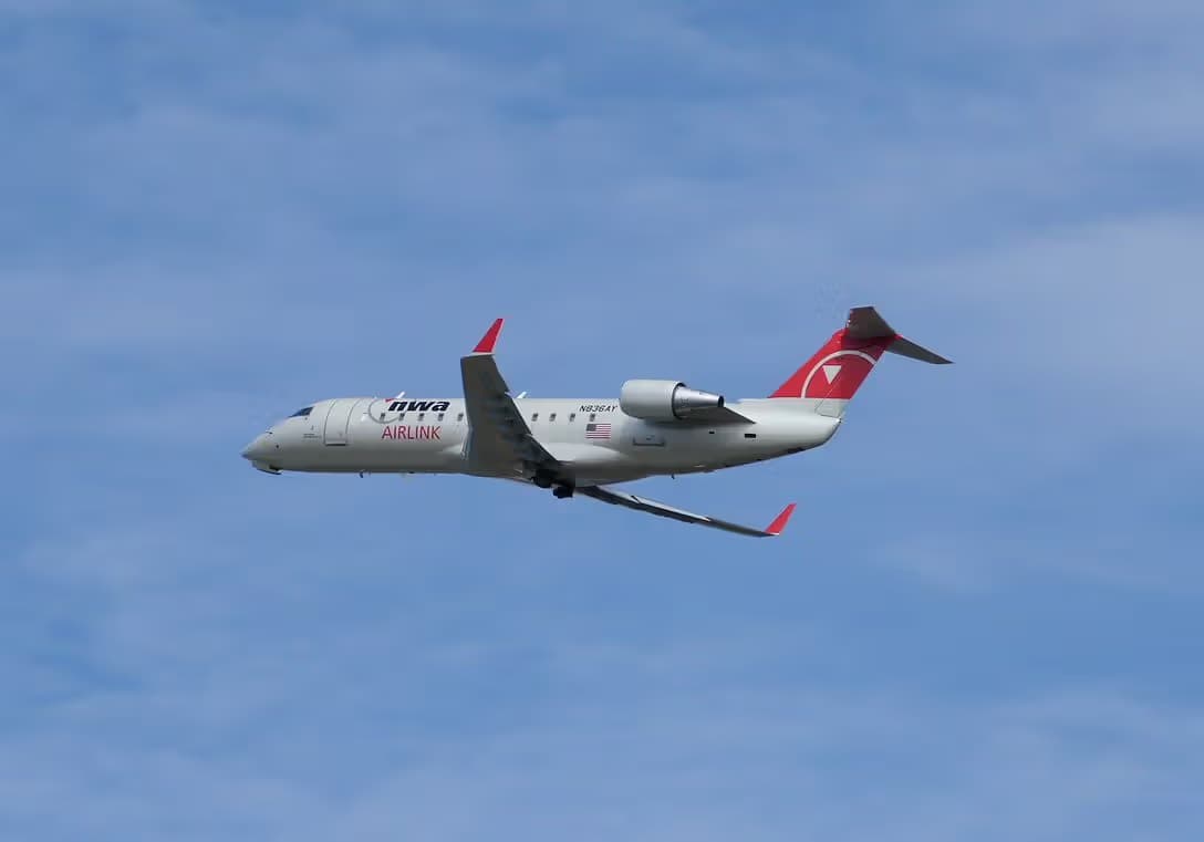 N836AY — Bombardier