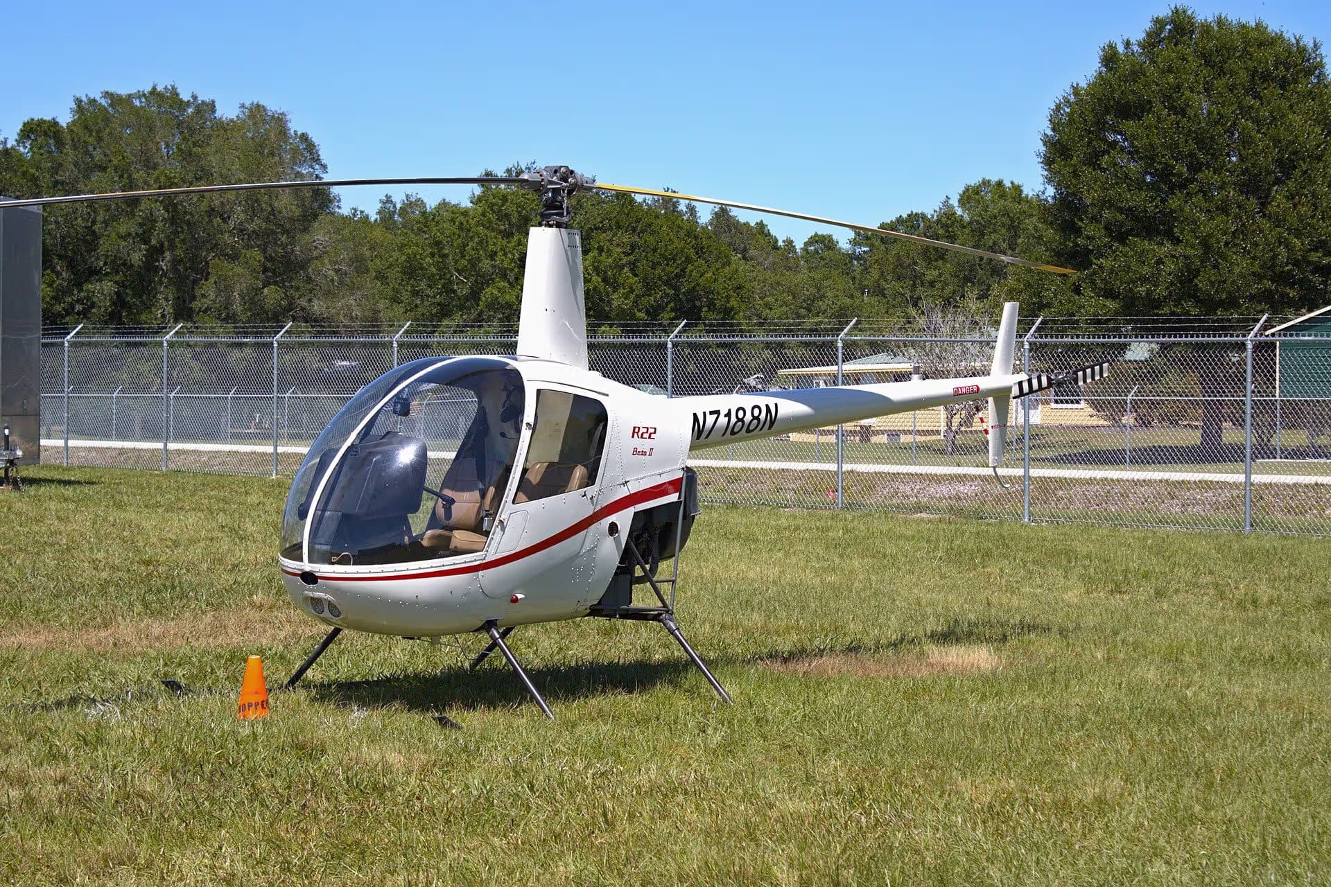 N7188N — Helicopter