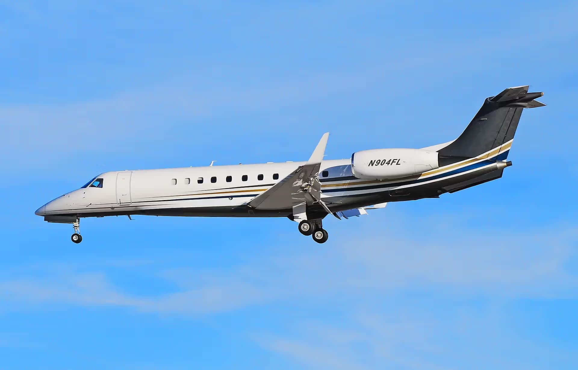 N904FL — Business jet
