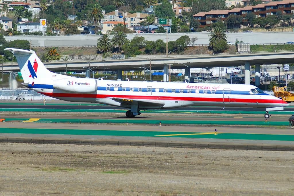 N852AE — Embraer