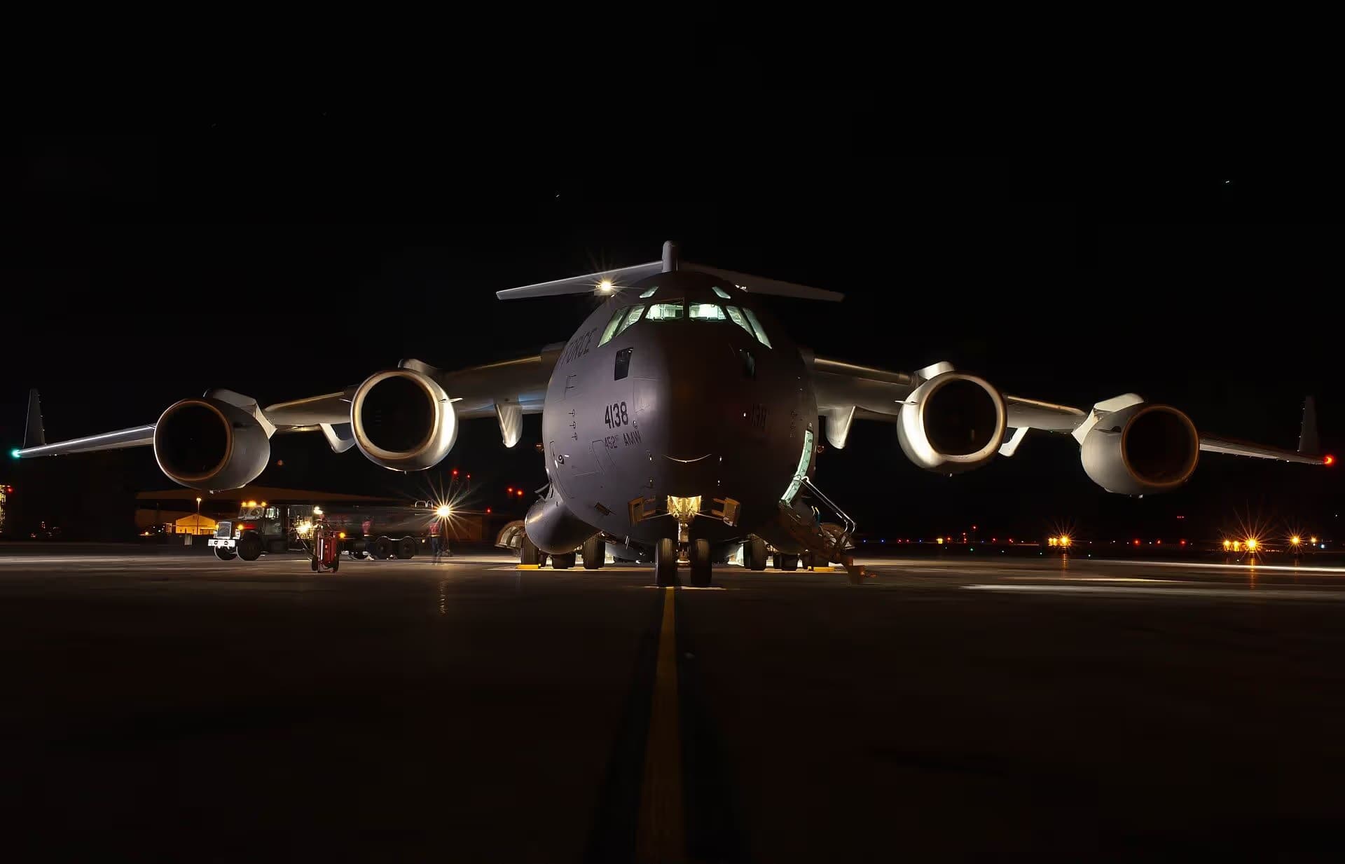 Unidentified — Aircraft at Ellsworth Air Force Base