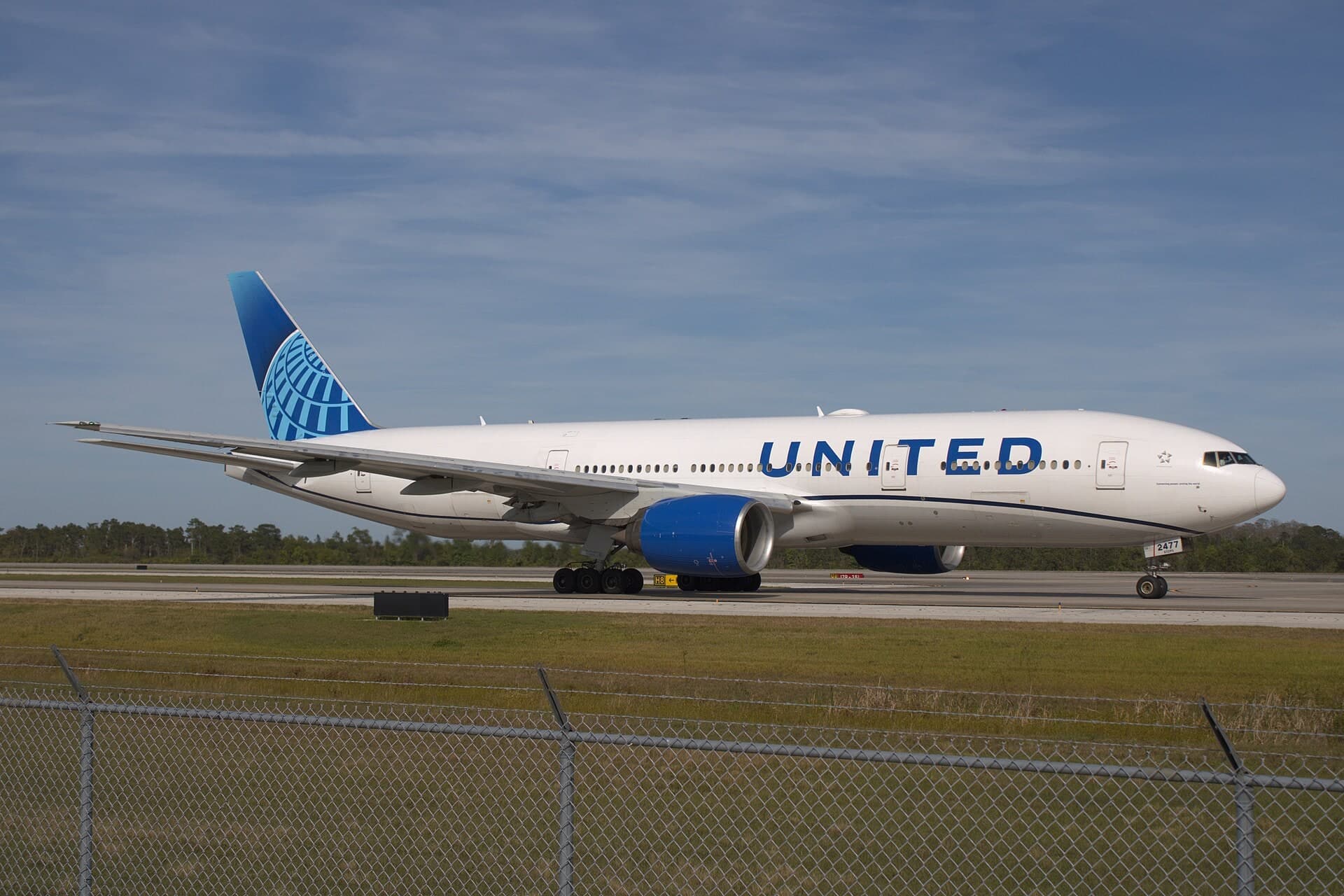 N777UA — Boeing