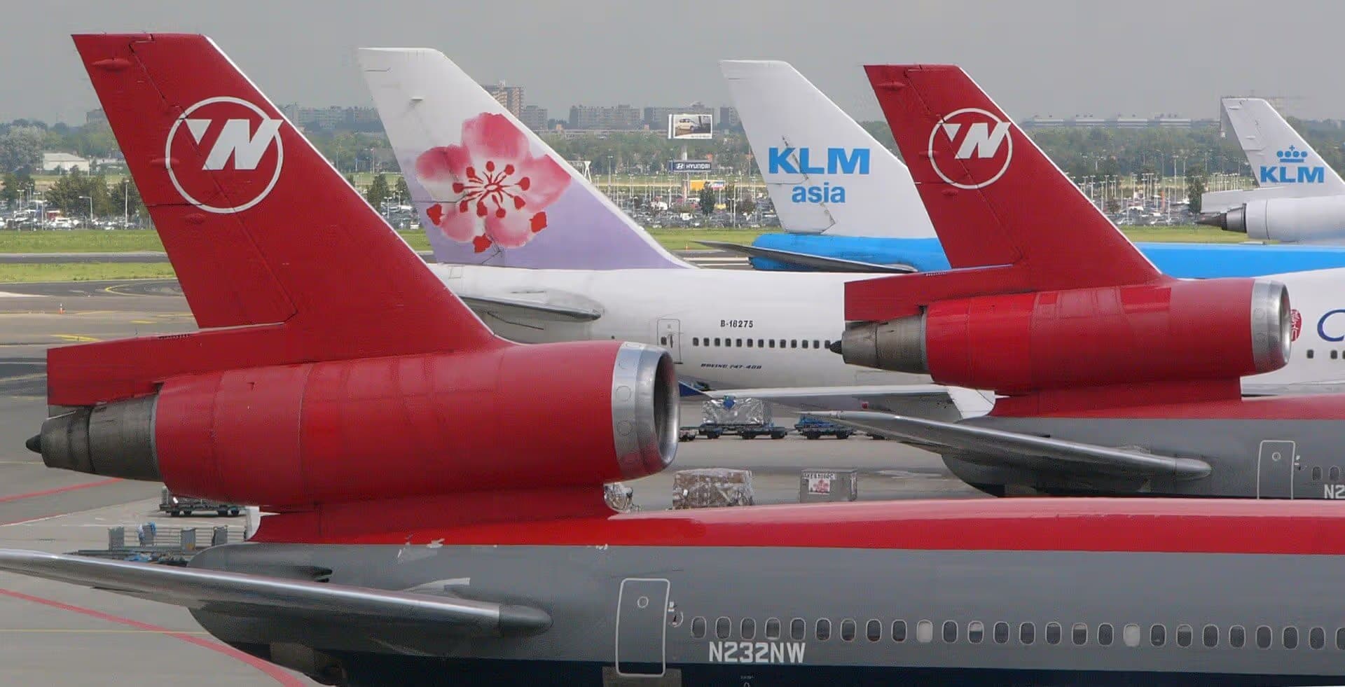 N232NW — Aircraft at Amsterdam Airport
