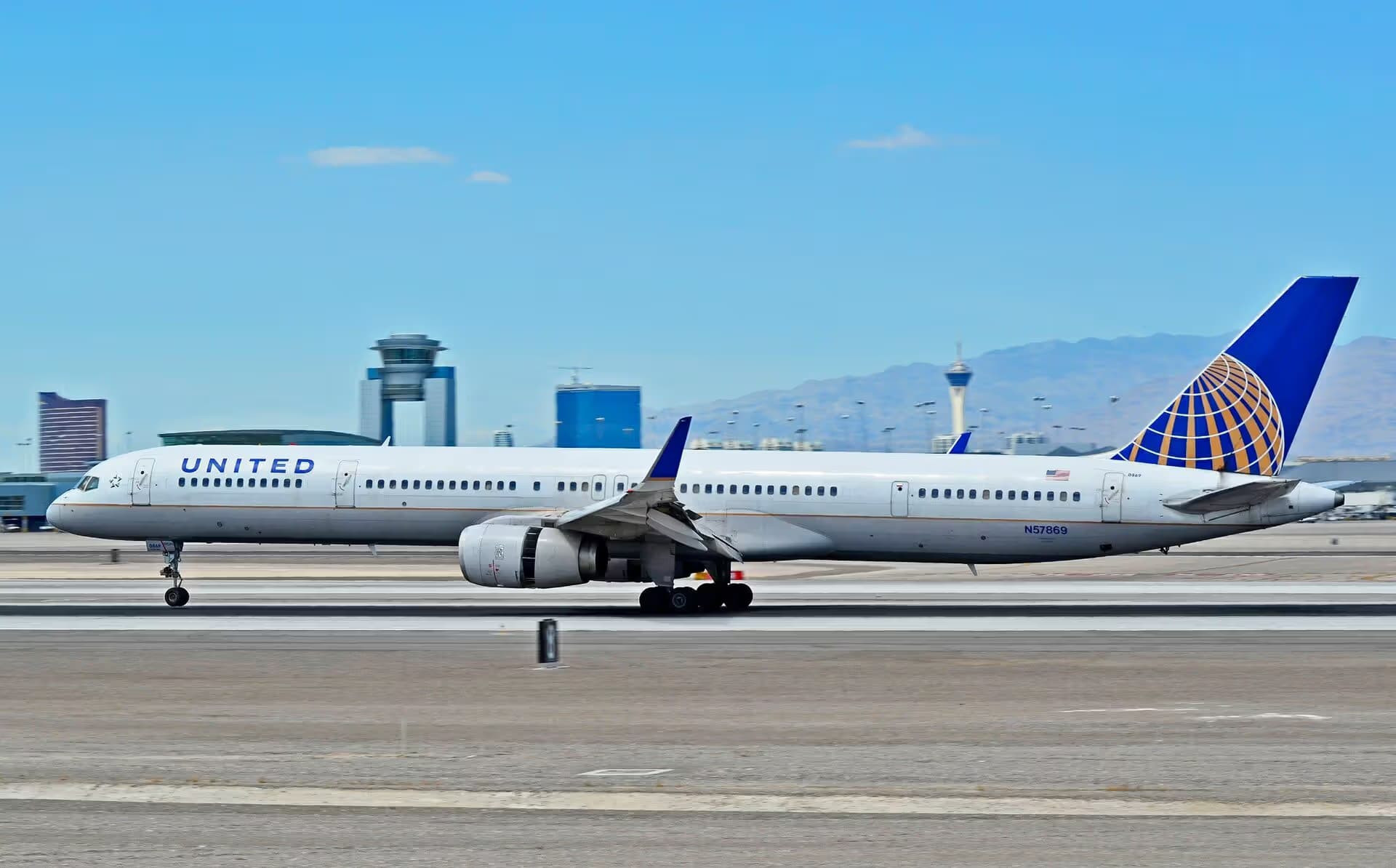 N57869 — Boeing