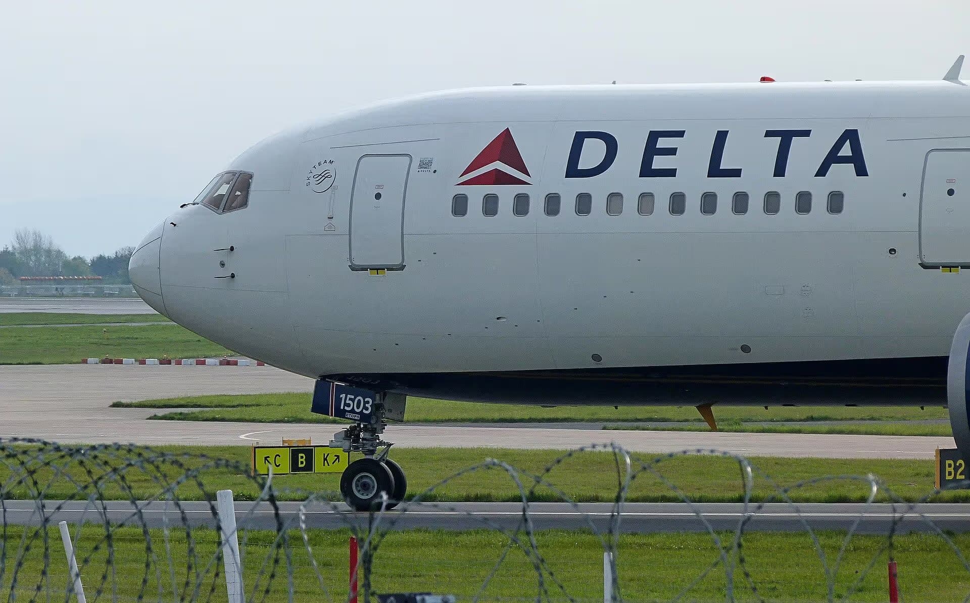 N153DL — Aircraft