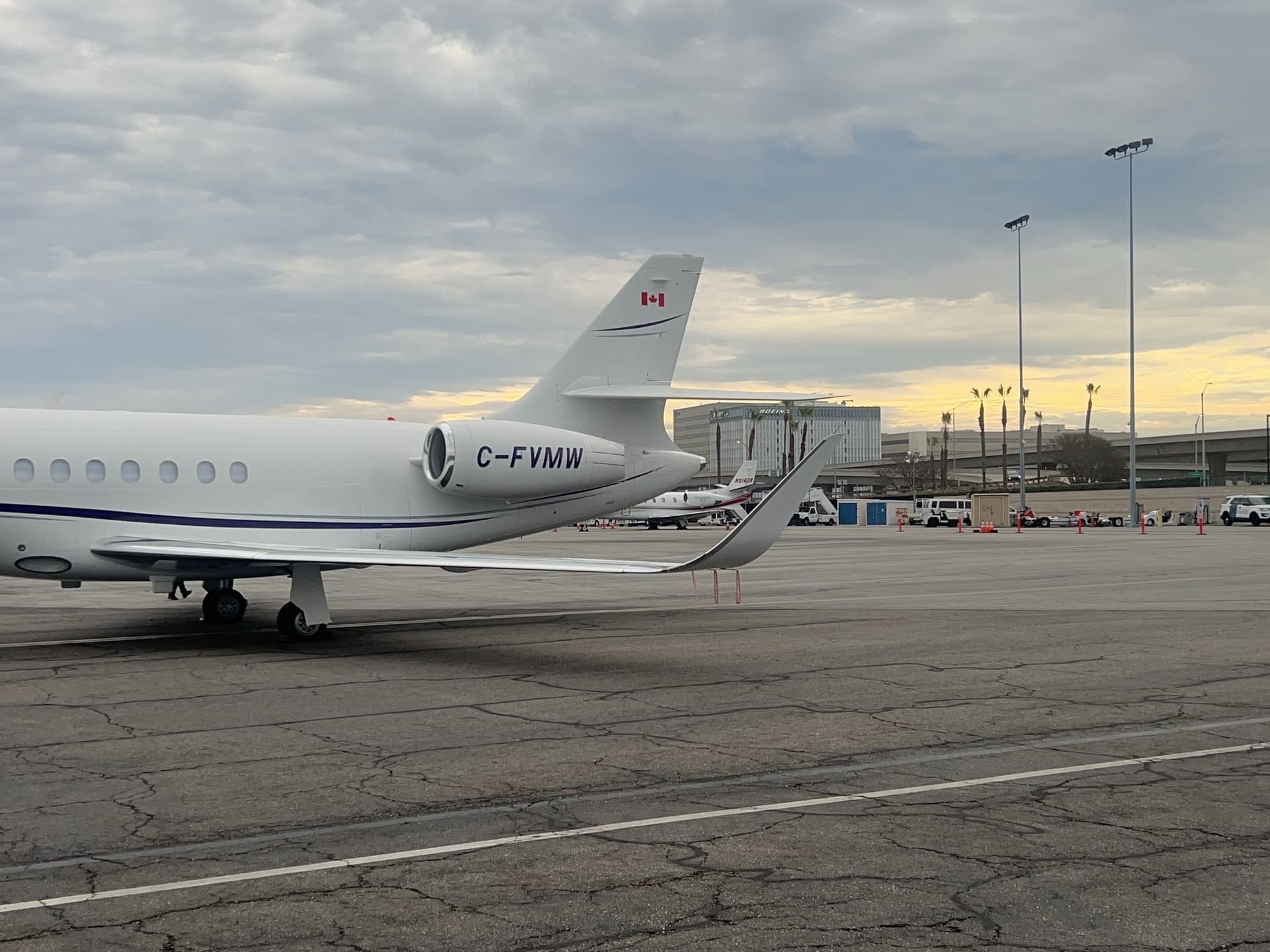 C-FVMW — Dassault FALCON 2000EX