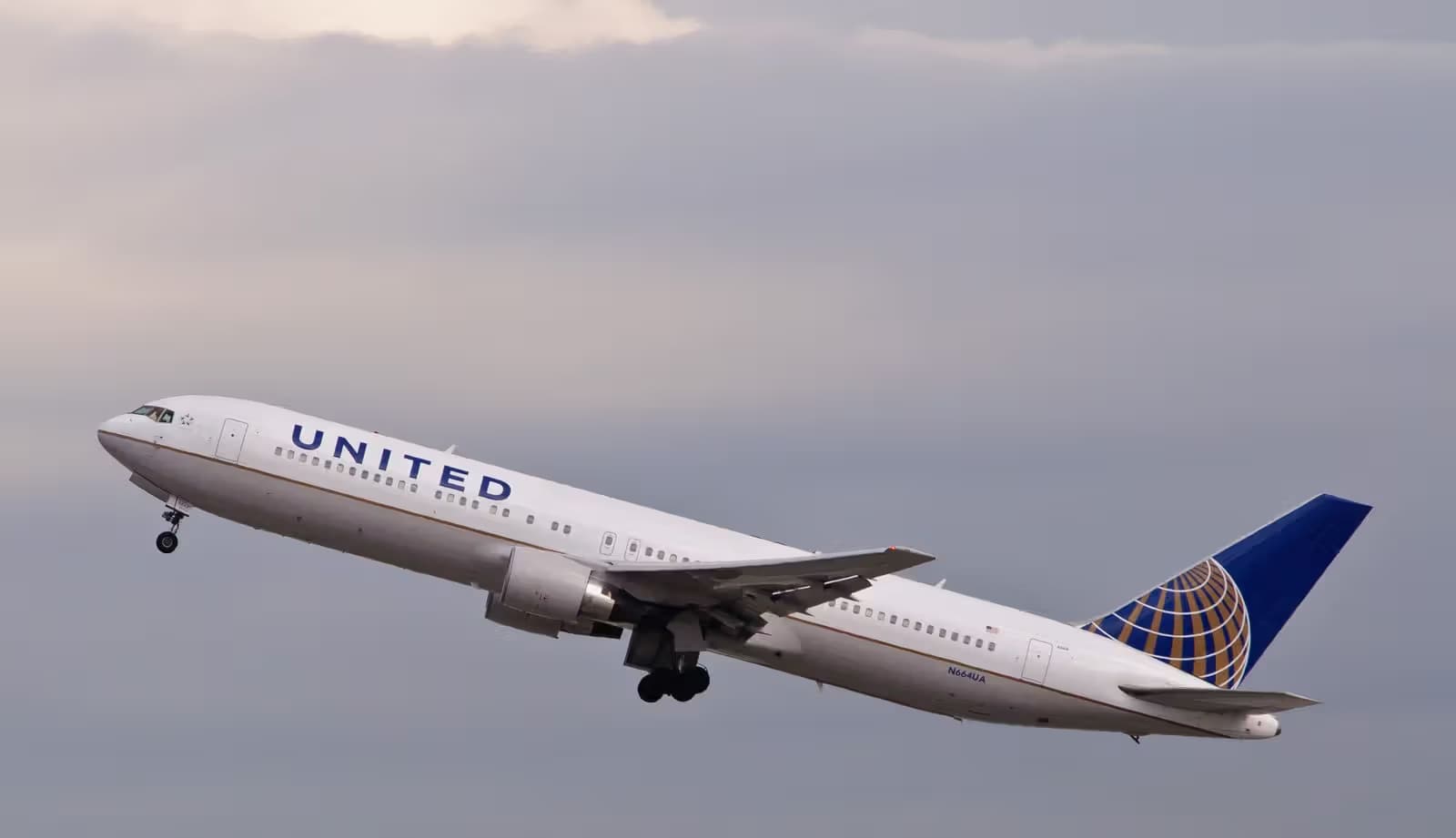 N664UA — Boeing