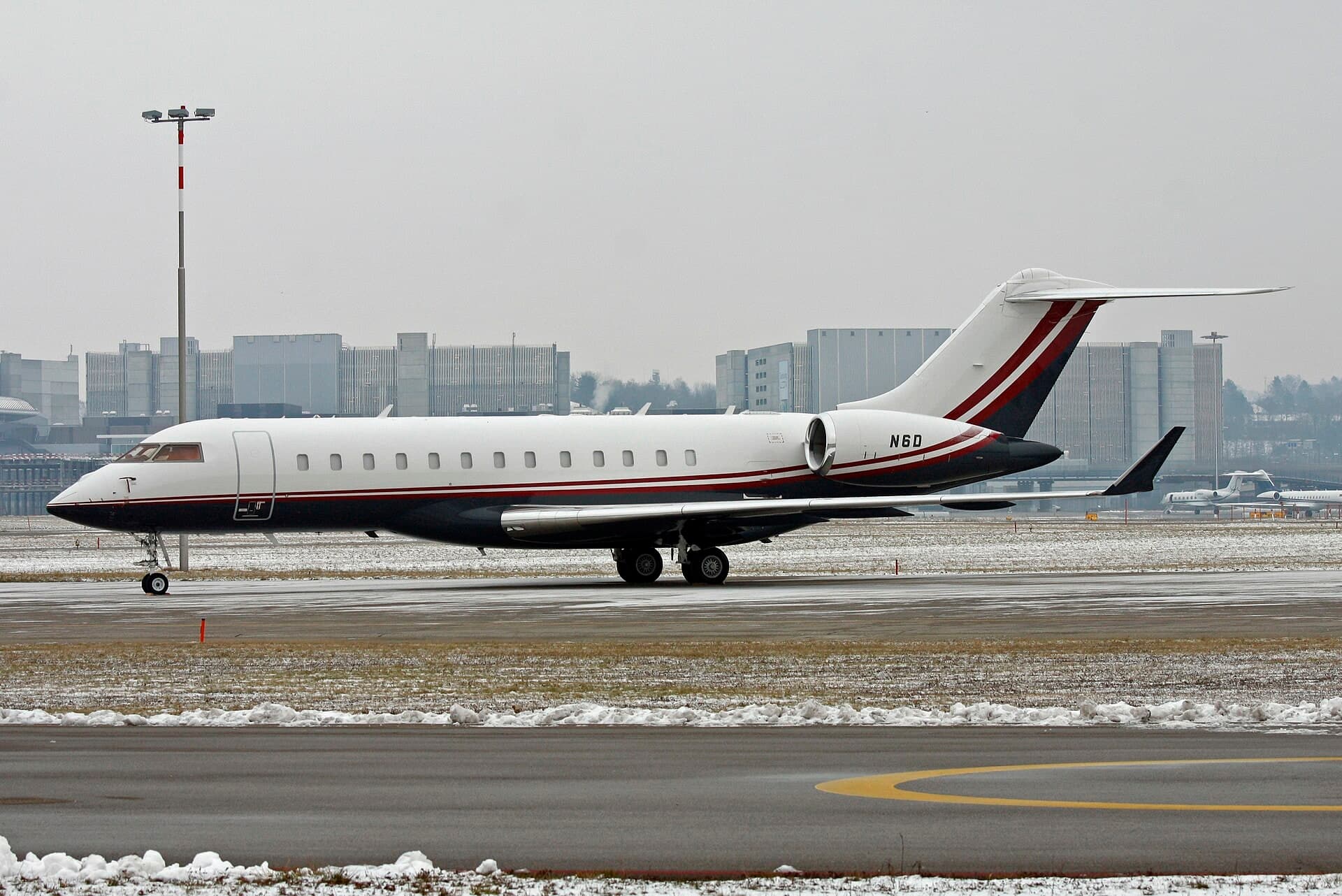 N6D — Business jet