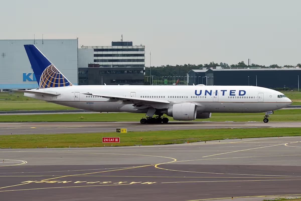 N78004 — Boeing