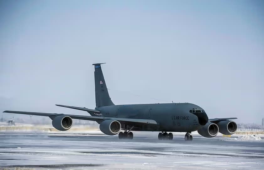 Unidentified — Boeing