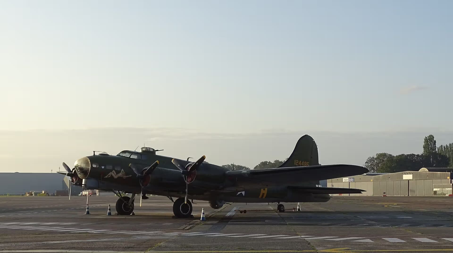 Unidentified — Warbird