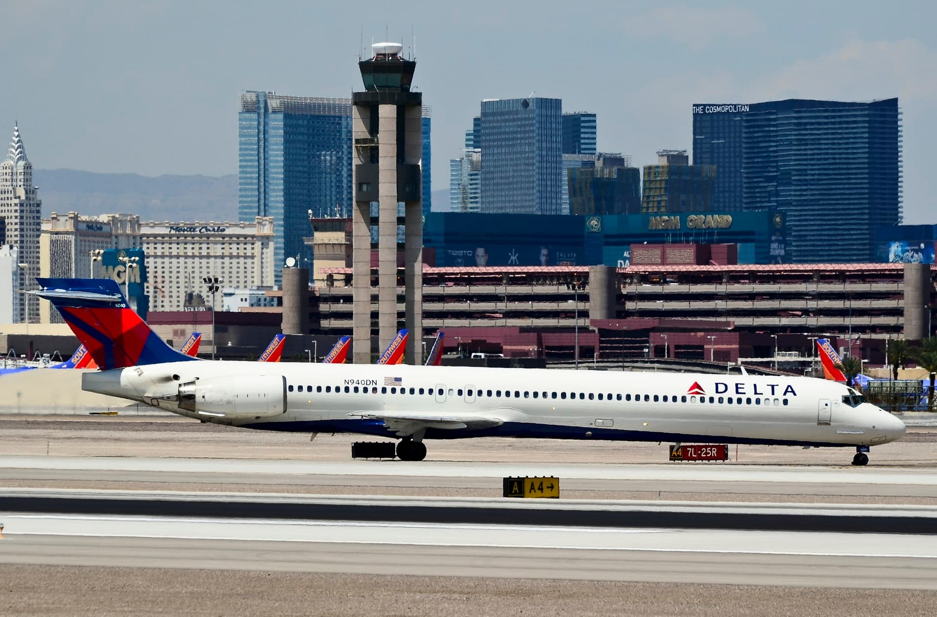 N940DN — Aircraft