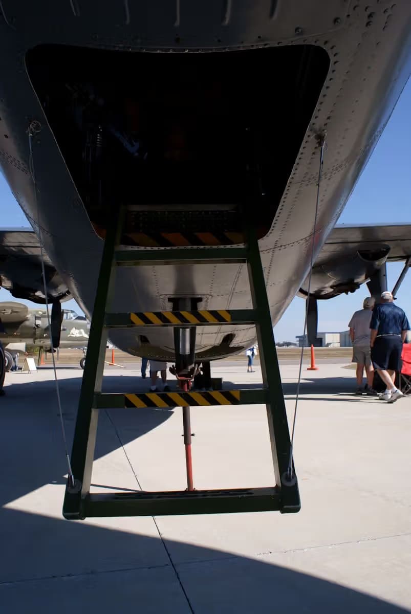 Unidentified — Aircraft