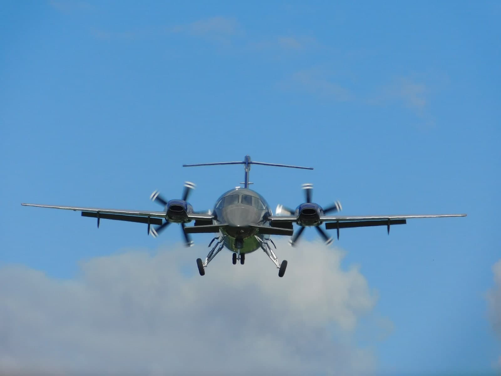 M-ETAI — Aircraft