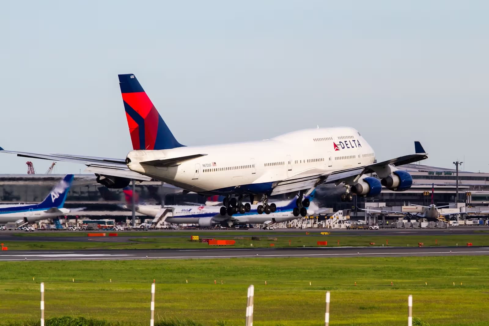 N672US — Boeing