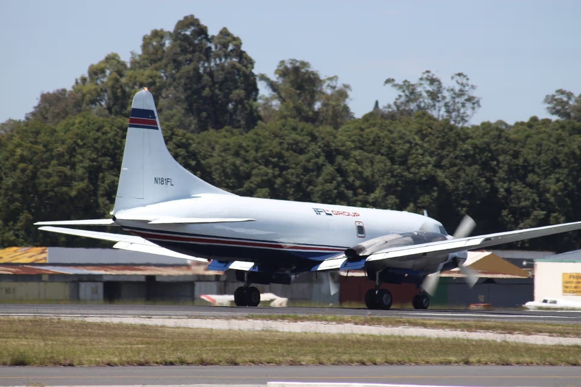 N181FL — Twin-engine aircraft