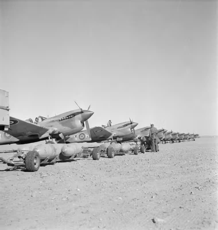 Unidentified — Single-engine aircraft
