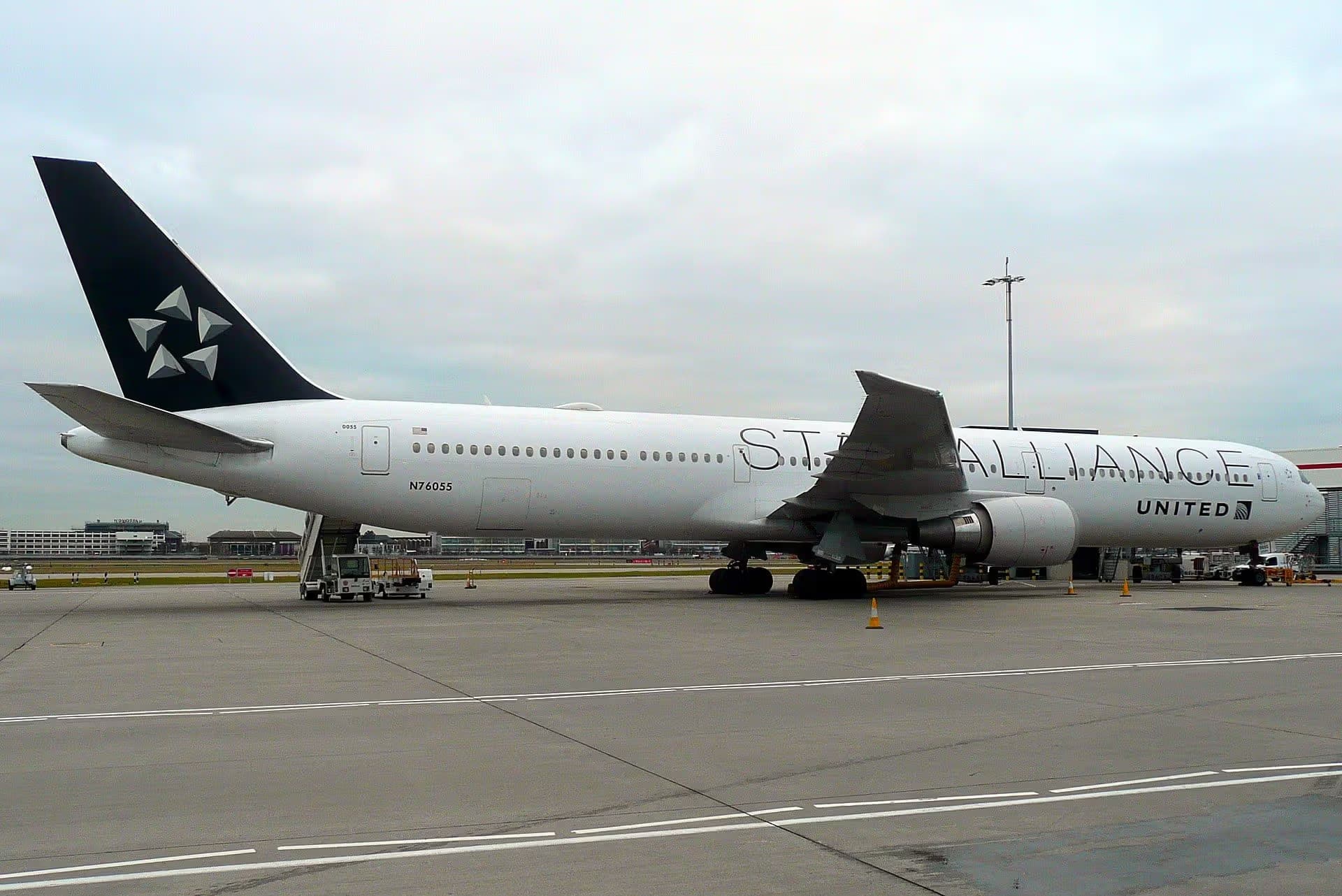 N76055 — Boeing