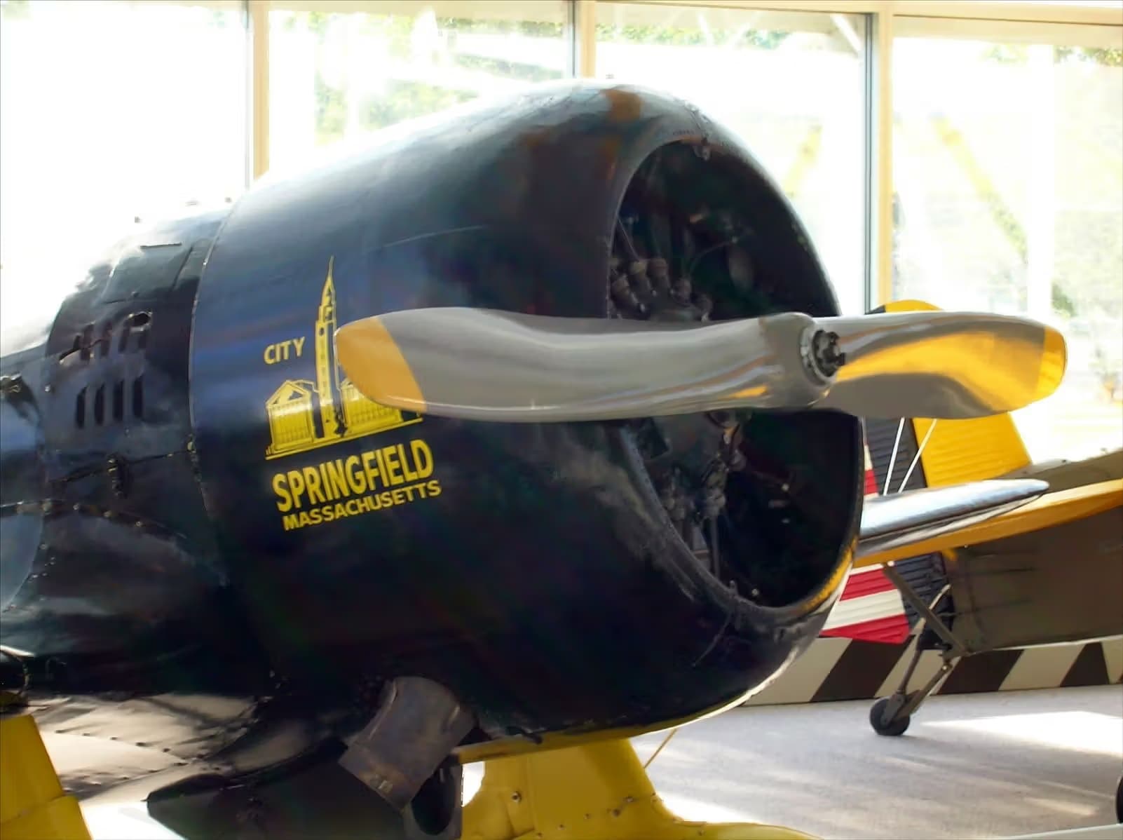 Unidentified — Single-engine aircraft